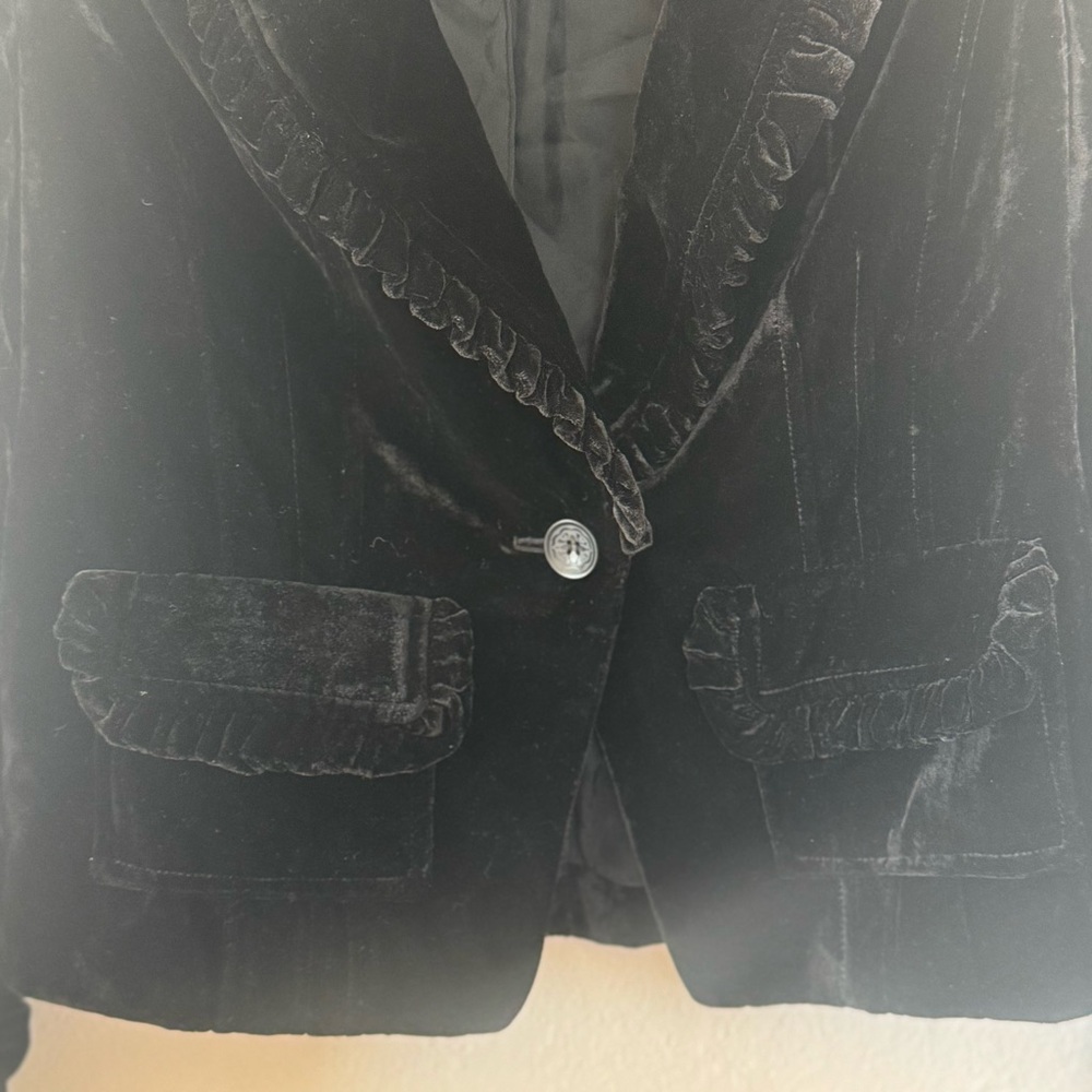 Black Velvet Victorian Blazer Ruffle Detail Trim Goth Size S Small - Picture 3 of 10